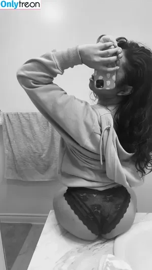 kayla.vy /  / Asian Baby Girl nude photo #1832