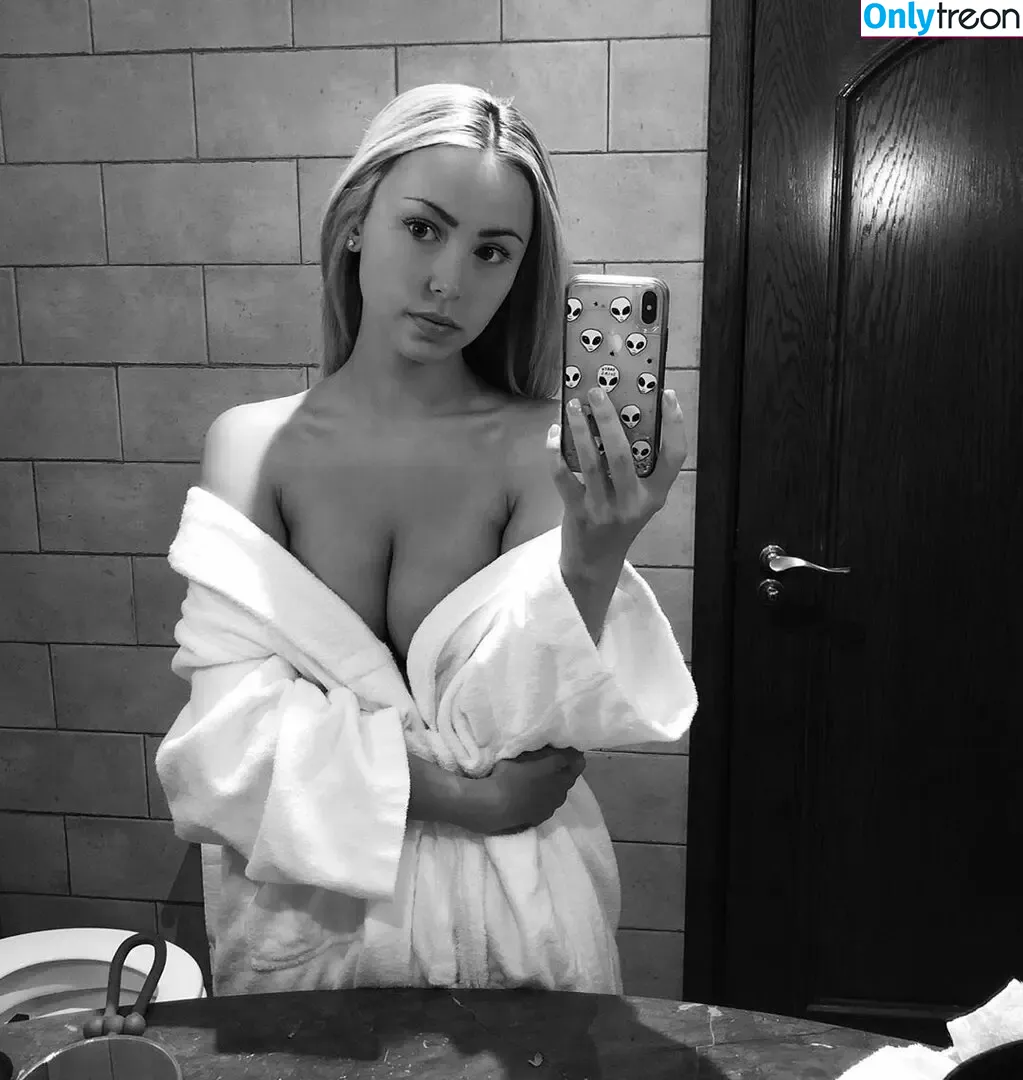 Kayla Wild nude photo #0145 (iam.kaylawild / kayla.wild)