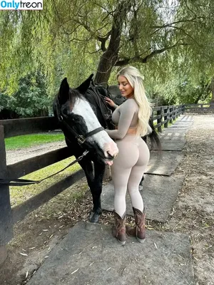 Kayley Gunner / kayleygunner / kayleygunnerofficial nude photo #0245