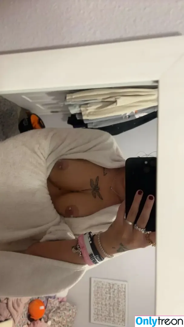 kayliewhispell nude photo #0029 (kayliewhispell)