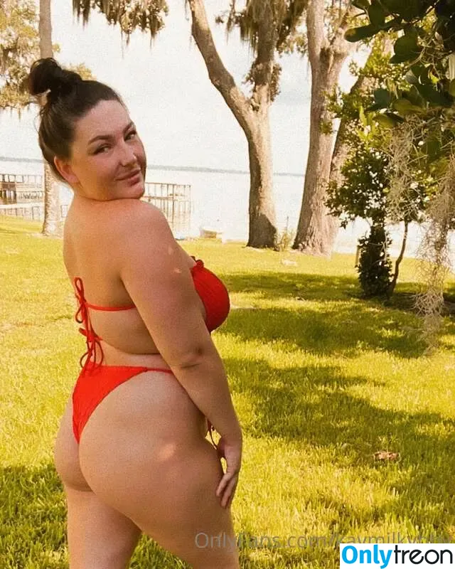 KayMilky nude photo #0026 (KayMilfyBaby / kaymilkybby)