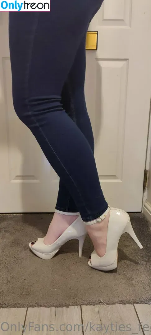 kayties_feet nude photo #0050 (katiesfeets)