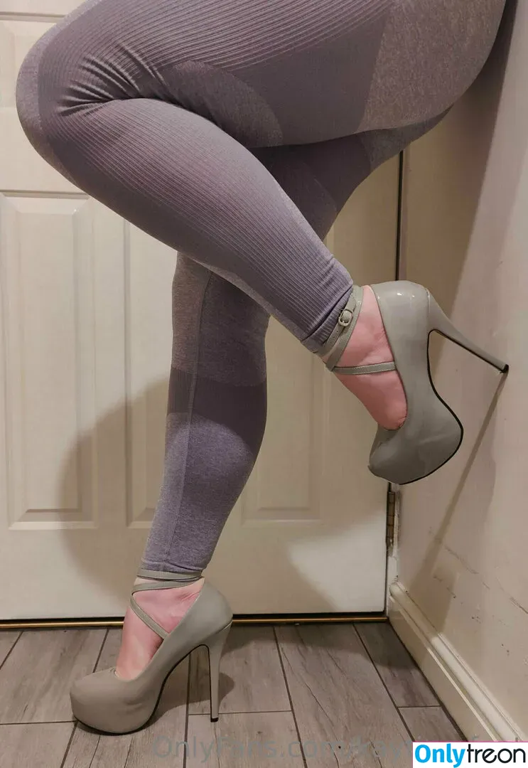 kayties_feet nude photo #0100 (katiesfeets)