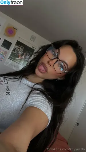 kayyreztv / kayyrez nude photo #0001