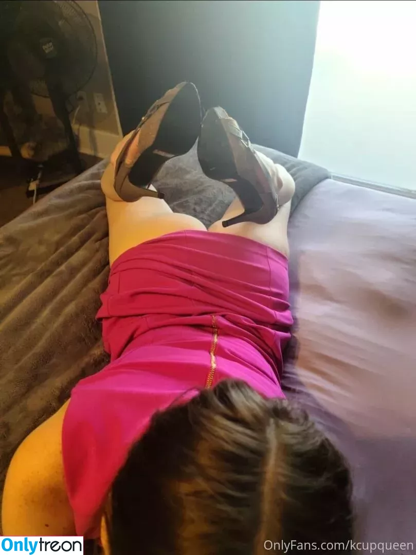 Kcupqueen nude photo #0425 (thequeenscups)