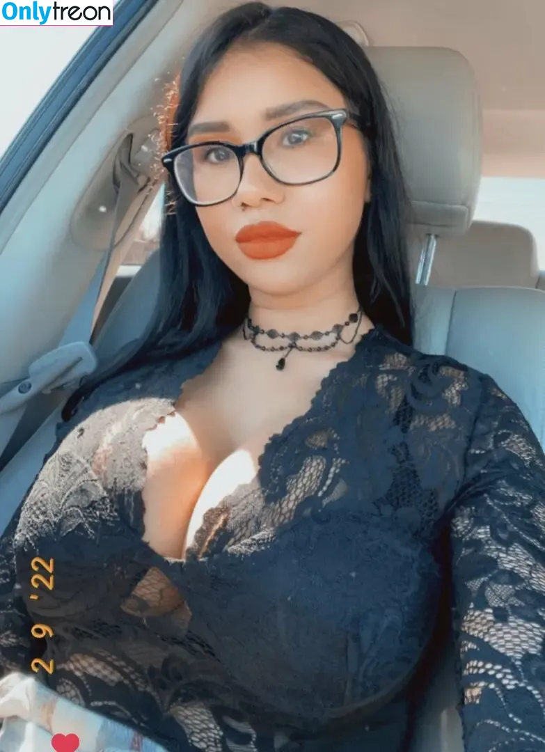 Keepingupwithjaz nude photo #0002 (_keepingupwithjaz_ / _yourstrulyjaz_ / keepingupwithkayla / yourstrulyjaz)