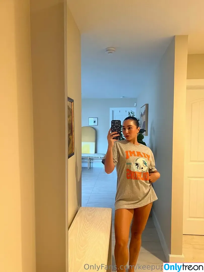 keepupwithkarlee nude photo #0036 (keepingupwithkaleee)