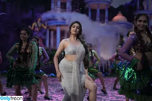 Keerthy Suresh / keerthysureshofficial nude photo #0062