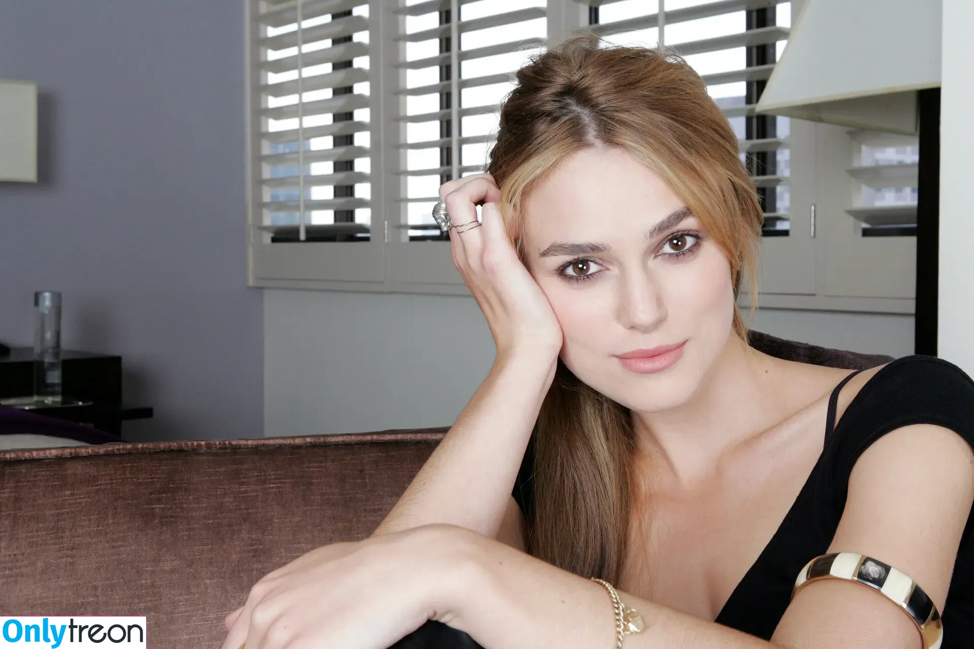 Keira Knightley nude photo #0694 (keira_knight / keiracknightleys / keiraksource)