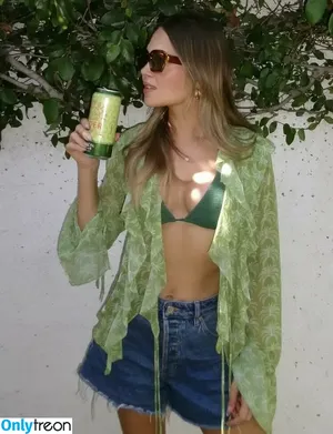 Kelli Berglund / kelliberglund nude photo #0282