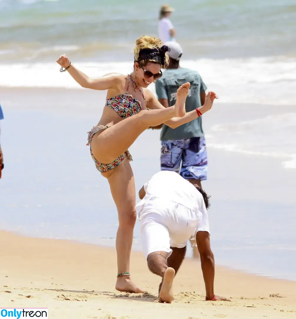 Kelly Brook nude photo #0075 (IAMKELLYBROOK / iamkb)