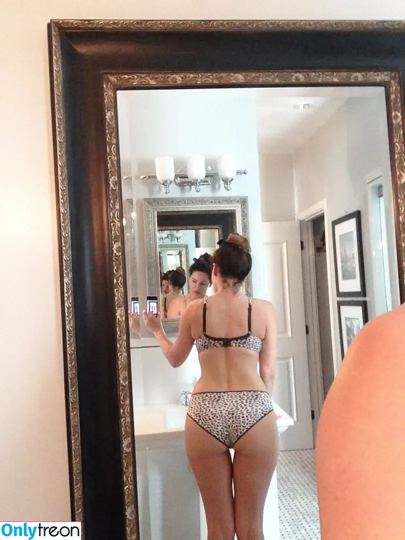 Kelly Brook nude photo #0084 (IAMKELLYBROOK / iamkb)
