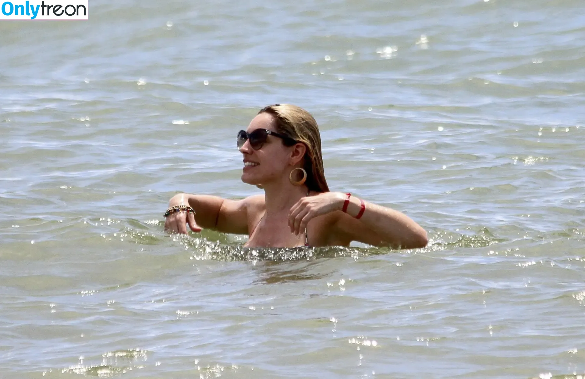 Kelly Brook nude photo #0635 (IAMKELLYBROOK / iamkb)