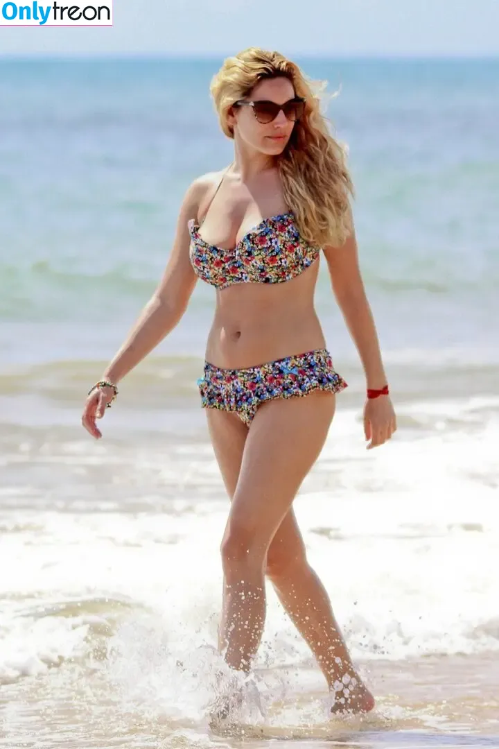 Kelly Brook nude photo #0650 (IAMKELLYBROOK / iamkb)