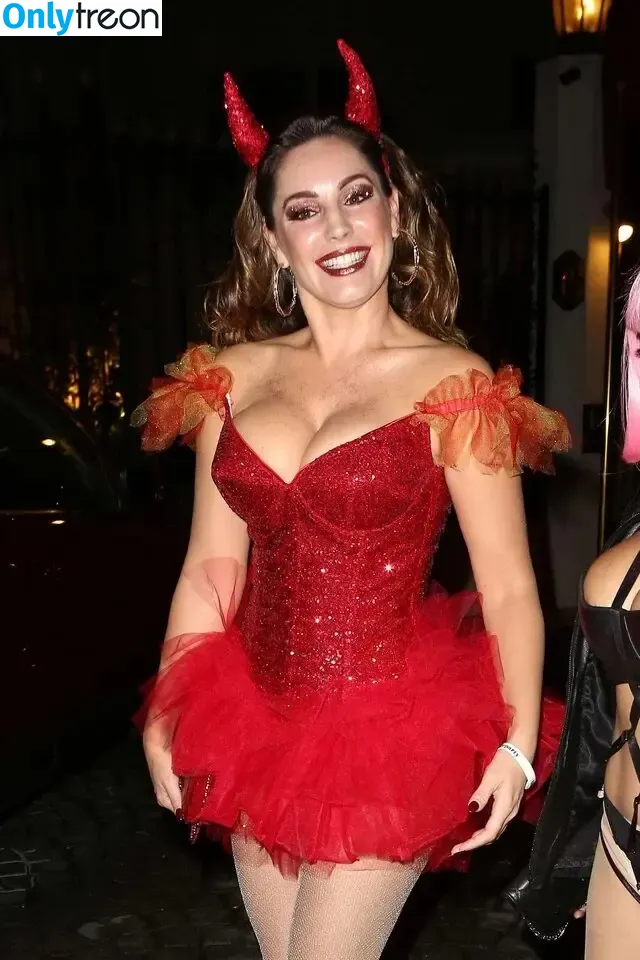 Kelly Brook nude photo #0672 (IAMKELLYBROOK / iamkb)