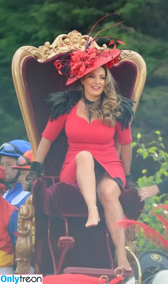 Kelly Brook nude photo #1559 (IAMKELLYBROOK / iamkb)