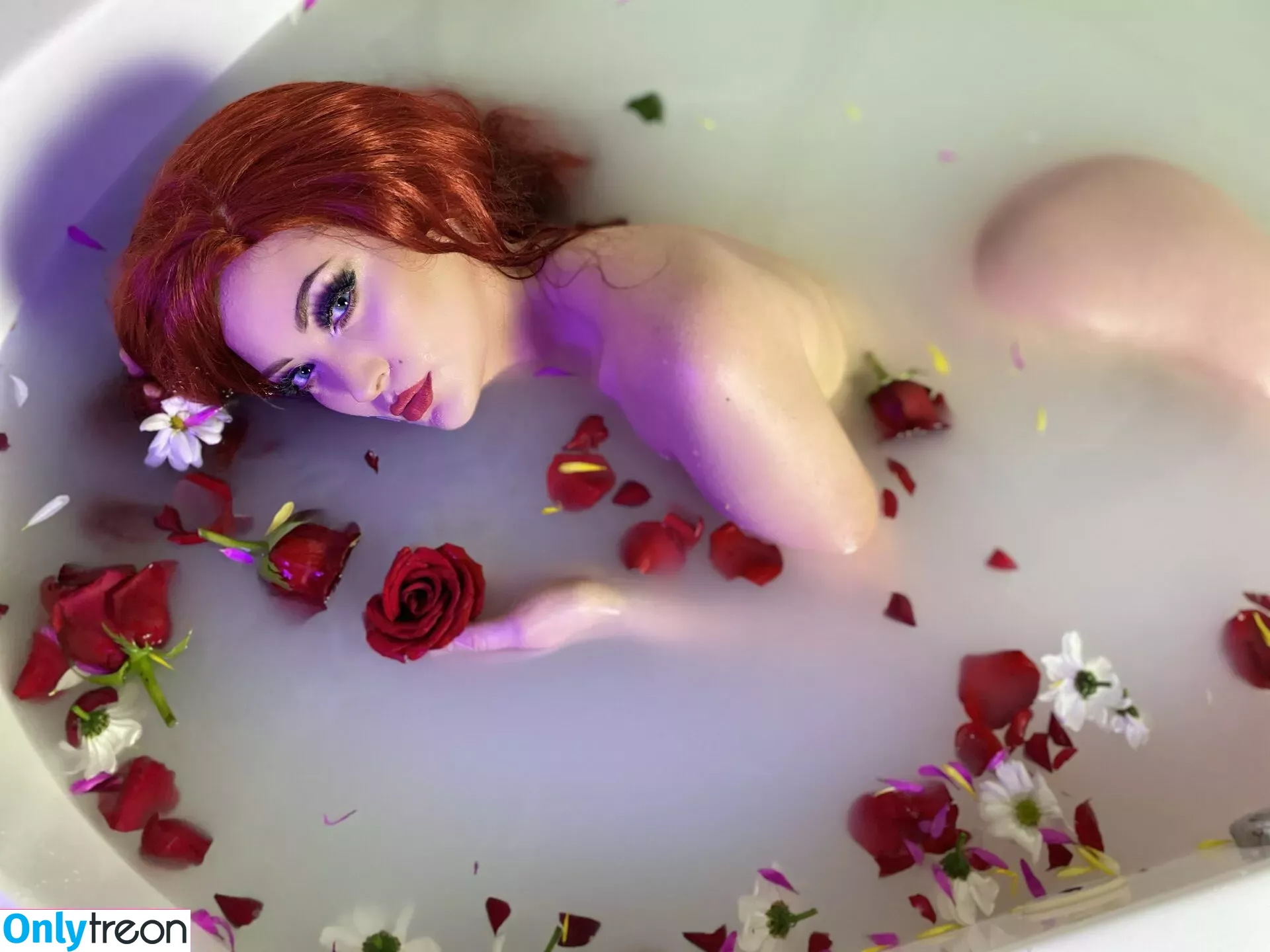 Kelly Kirstein nude photo #0309 (kellykirstein)