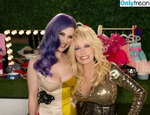 Kelly Osbourne / KellyOsbourne nude photo #0164