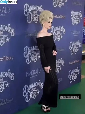 Kelly Osbourne / KellyOsbourne nude photo #0209