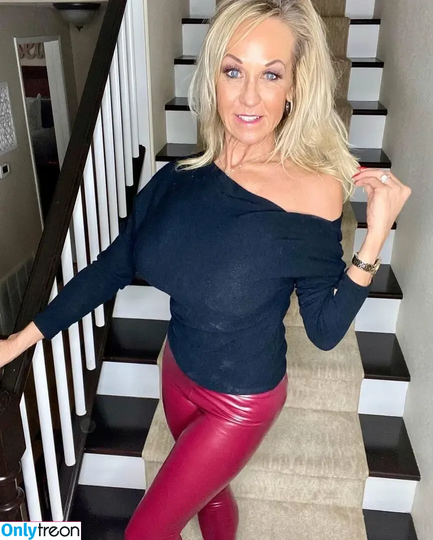 Kelly West nude photo #0036 (kellywestvip / mrs.kellywest2.1)