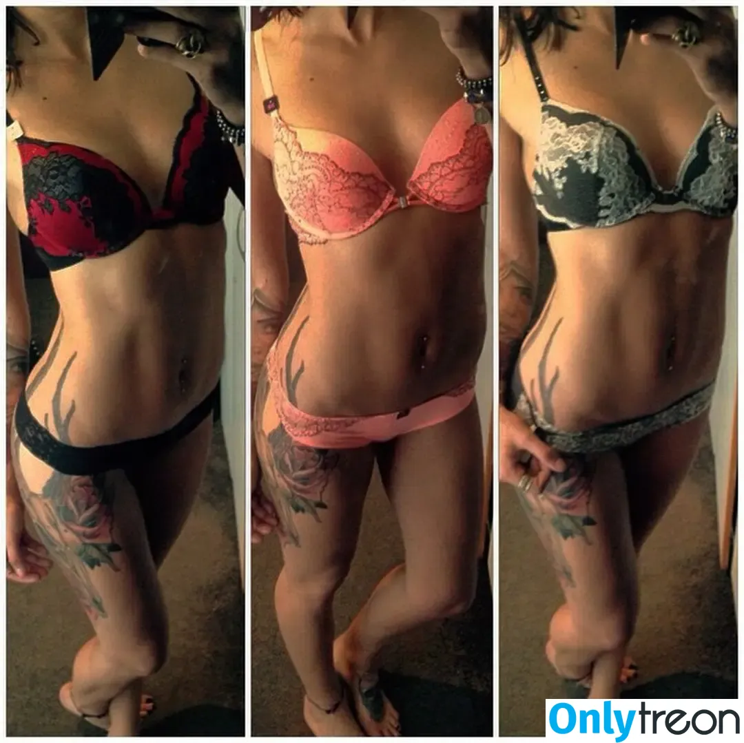 Kelly Winstanley nude photo #0020 (prettyfitanddeadly)