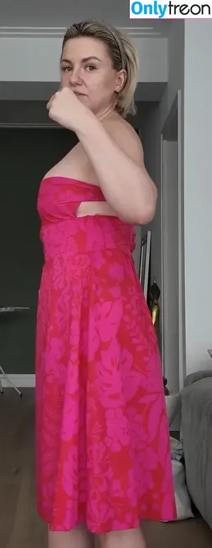 KellyMissesvlog / ajandkelz nude photo #0609