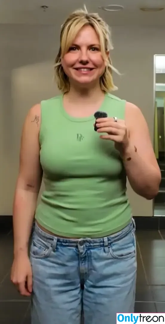 KellyMissesvlog nude photo #0592 (ajandkelz)