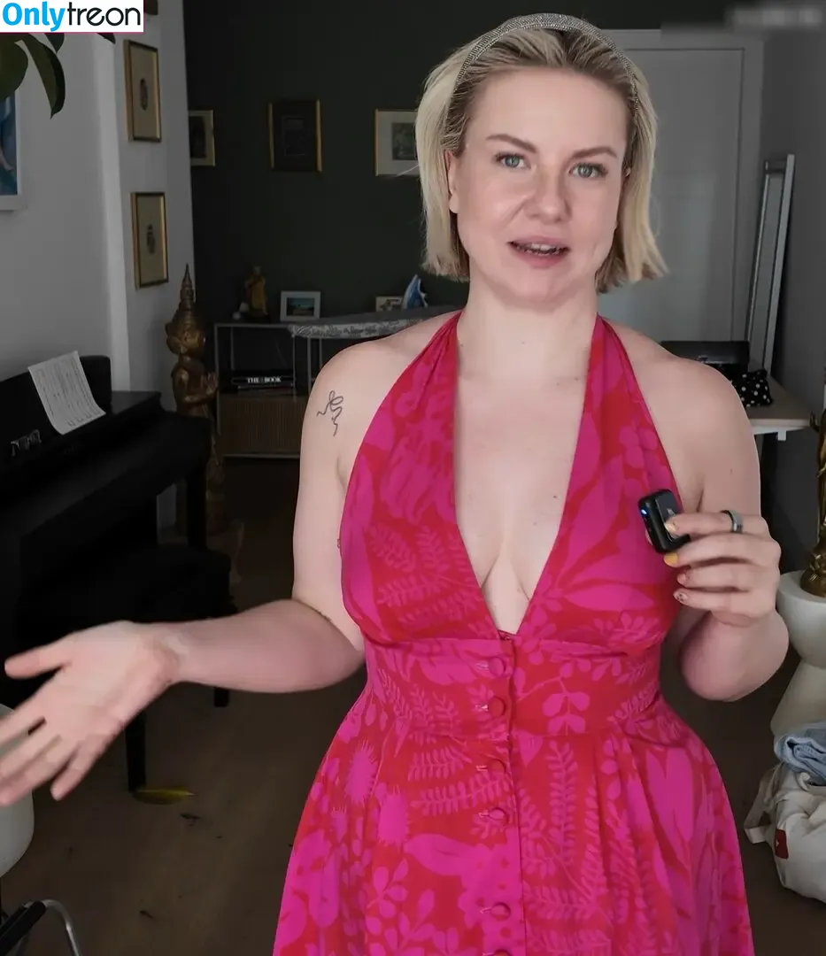 KellyMissesvlog nude photo #0607 (ajandkelz)