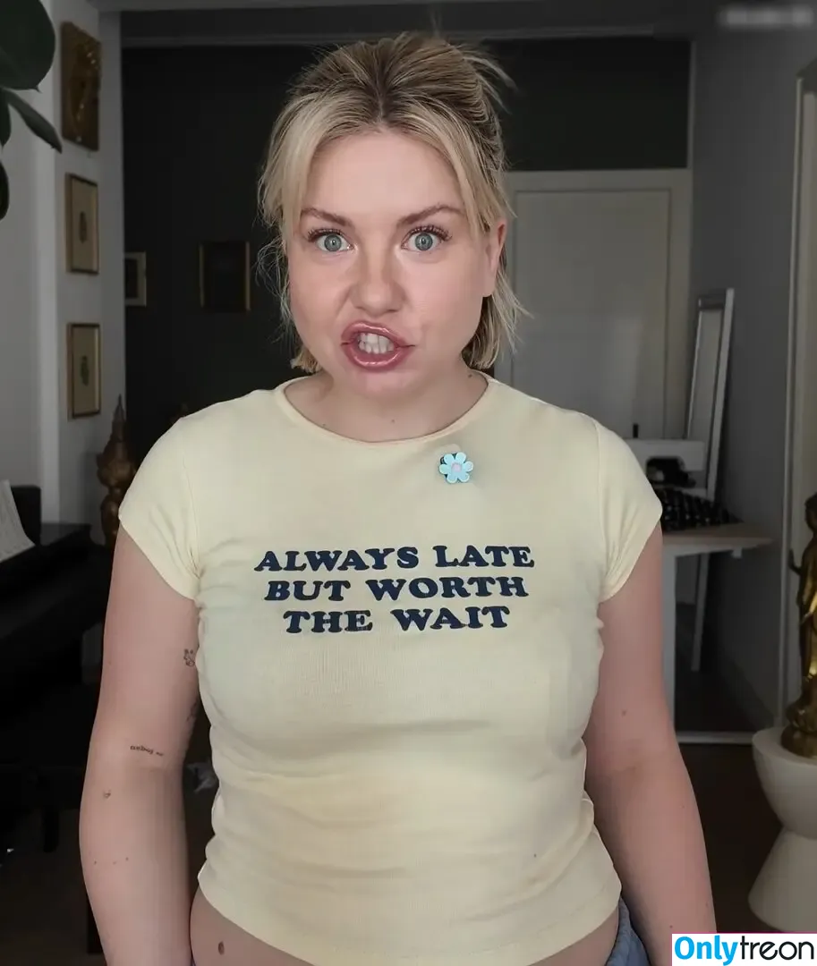 KellyMissesvlog nude photo #0620 (ajandkelz)