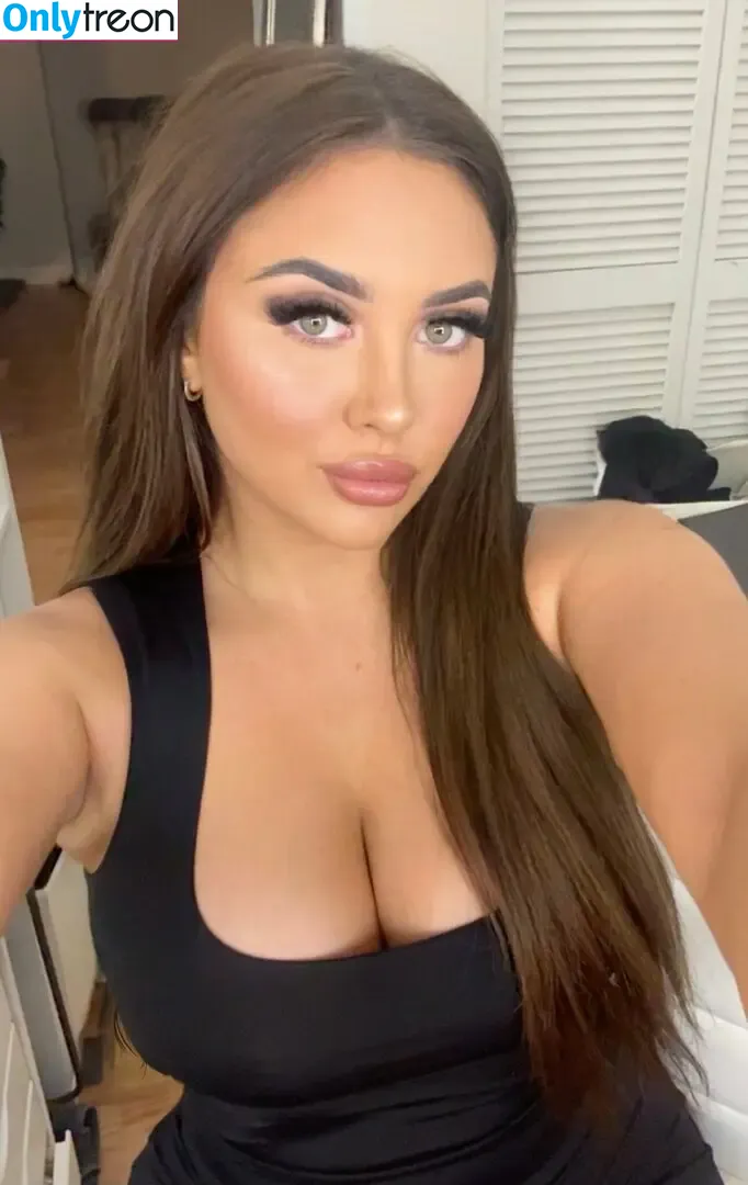 kellyscloset nude photo #0012 (kellysclosetatl)