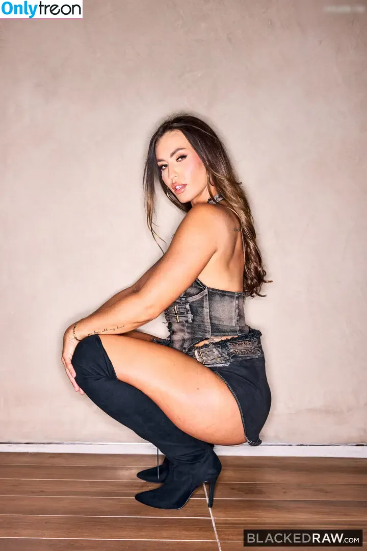 Kelsi Monroe nude photo #2072 (ficialkmbooty / officialkmbooty / officialkmig2)