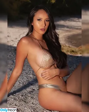 Kelsy Kiana Bingo / kianakelsy nude photo #0004