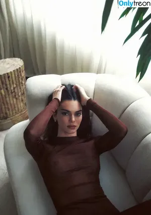 Kendall Jenner / KendallJenner nude photo #1695