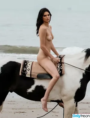 Kendall Jenner / KendallJenner nude photo #1757