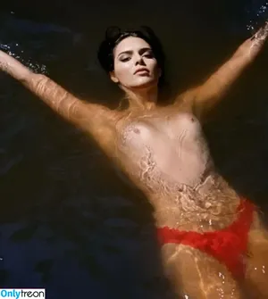 Kendall Jenner / KendallJenner nude photo #1771