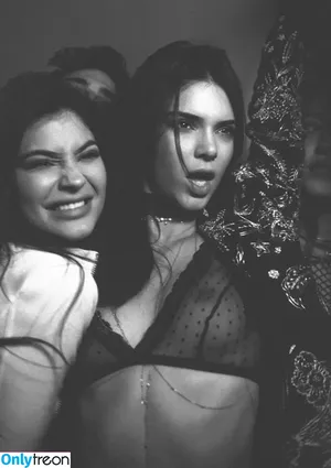 Kendall Jenner / KendallJenner nude photo #1783