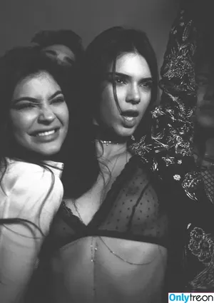 Kendall Jenner / KendallJenner nude photo #1818