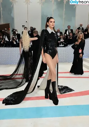 Kendall Jenner / KendallJenner nude photo #1865
