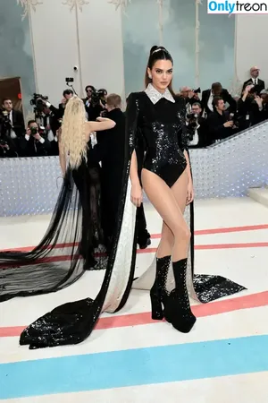 Kendall Jenner / KendallJenner nude photo #1877