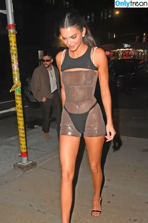 Kendall Jenner / KendallJenner nude photo #1890