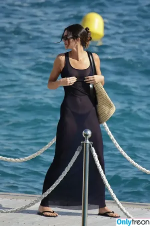 Kendall Jenner / KendallJenner nude photo #1979