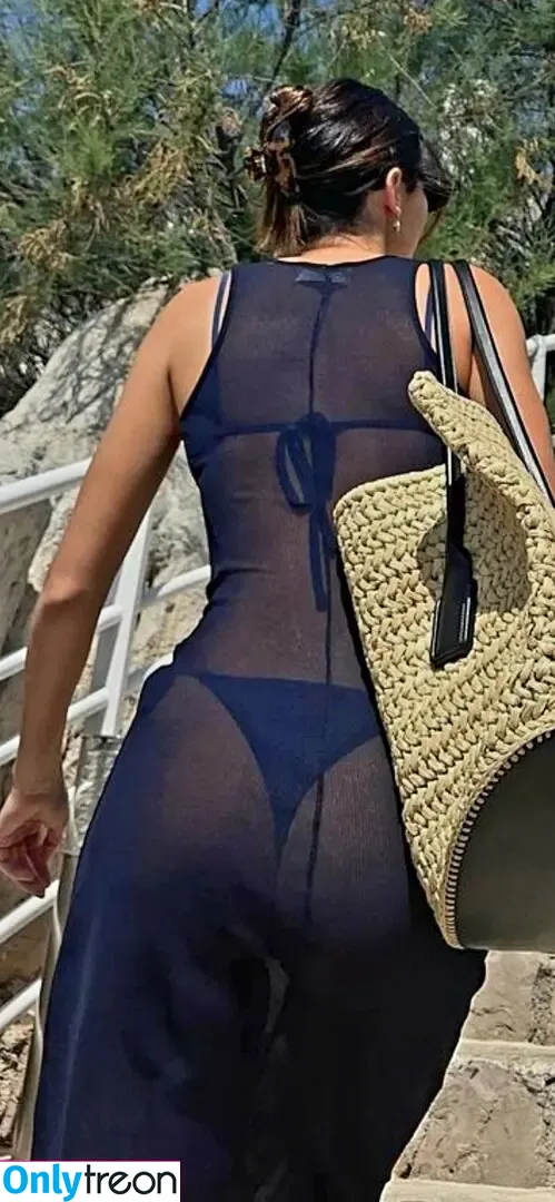 Kendall Jenner nude photo #1993 (KendallJenner)