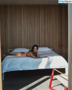 Kendall Jenner / KendallJenner nude photo #2007