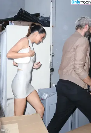 Kendall Jenner / KendallJenner nude photo #2033