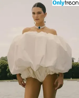 Kendall Jenner / KendallJenner nude photo #2135