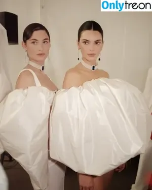 Kendall Jenner / KendallJenner nude photo #2136