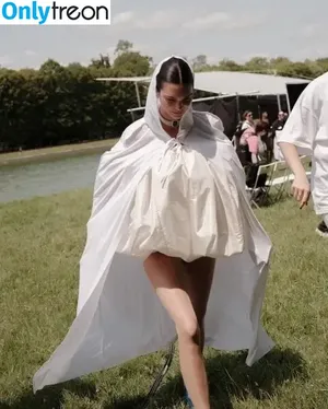 Kendall Jenner / KendallJenner nude photo #2137