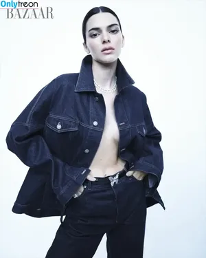 Kendall Jenner / KendallJenner nude photo #2215