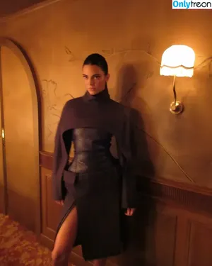 Kendall Jenner / KendallJenner nude photo #2271