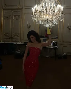Kendall Jenner / KendallJenner nude photo #2279